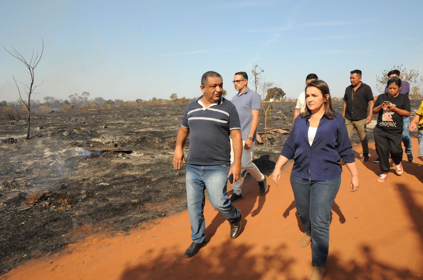 Prefeita Adriane (PP) age de forma imediata para socorrer moradores da Aldeia Água Bonita, desalojados por incêndio