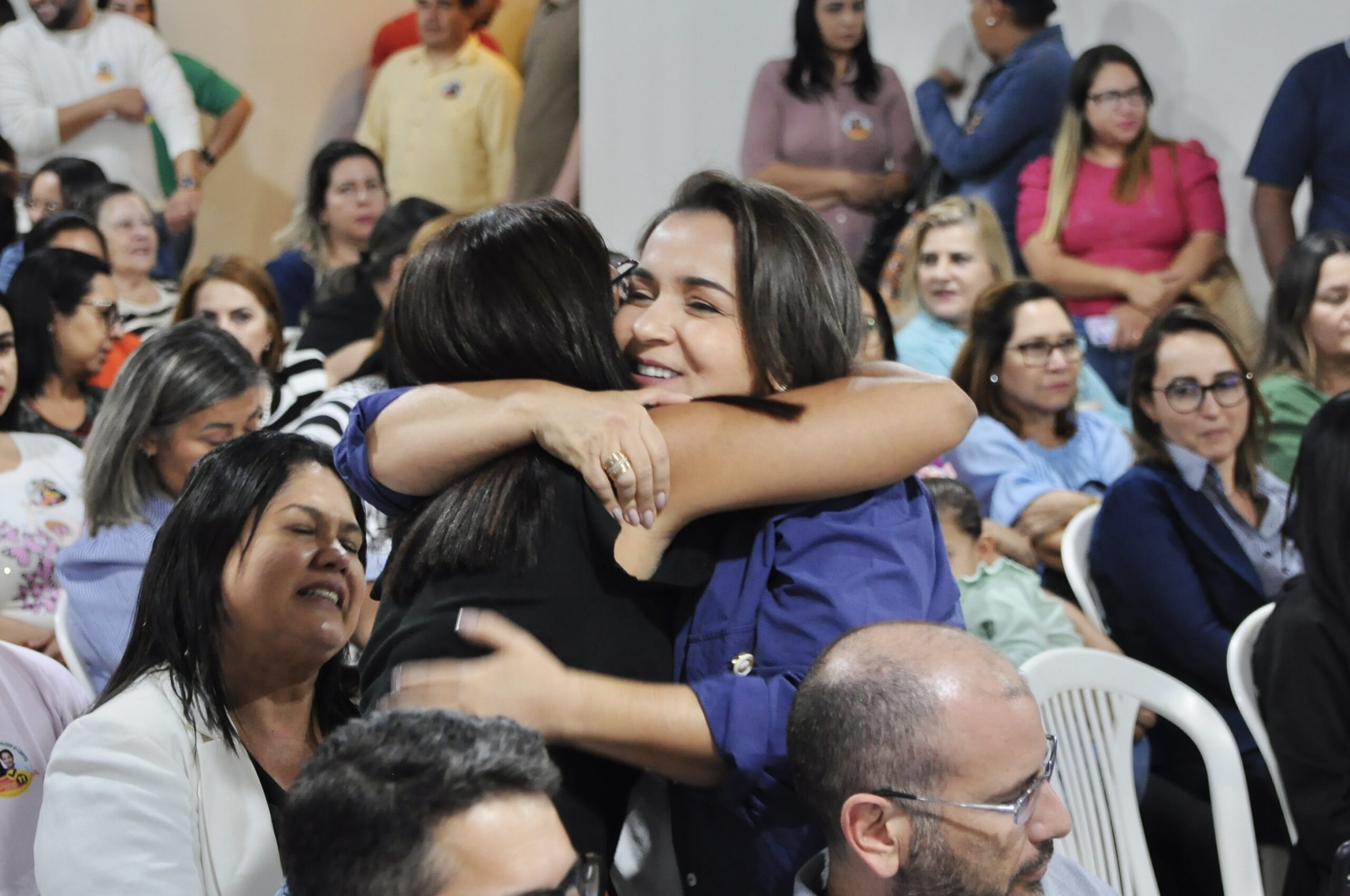 Prefeita Adriane Lopes (PP) destaca avanços na área assistencial  e reforça projetos para garantir a autonomia dos jovens    