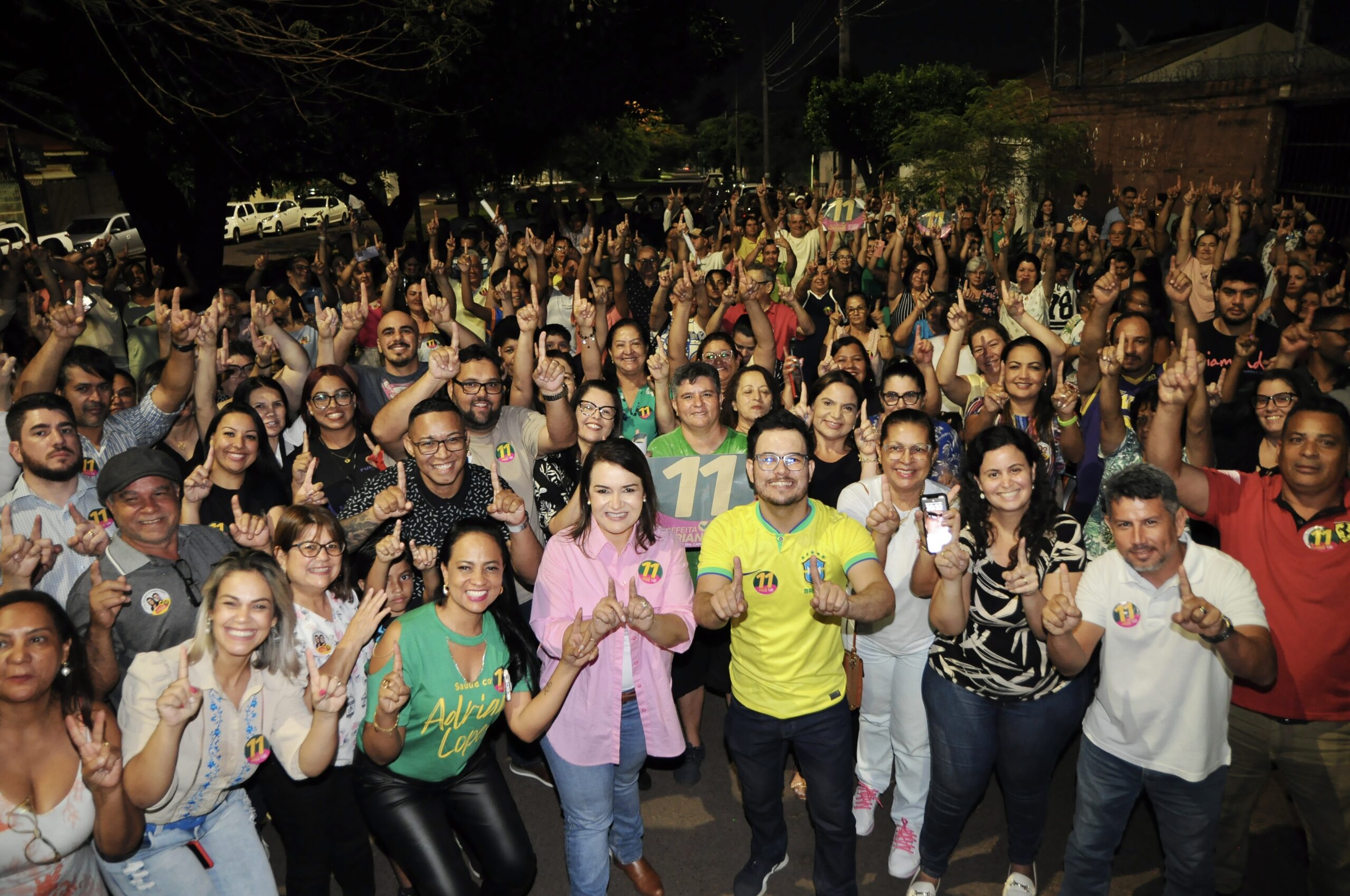 Em reunião com apoiadores no Jockey Club, prefeita Adriane destaca investimentos e propostas para a região